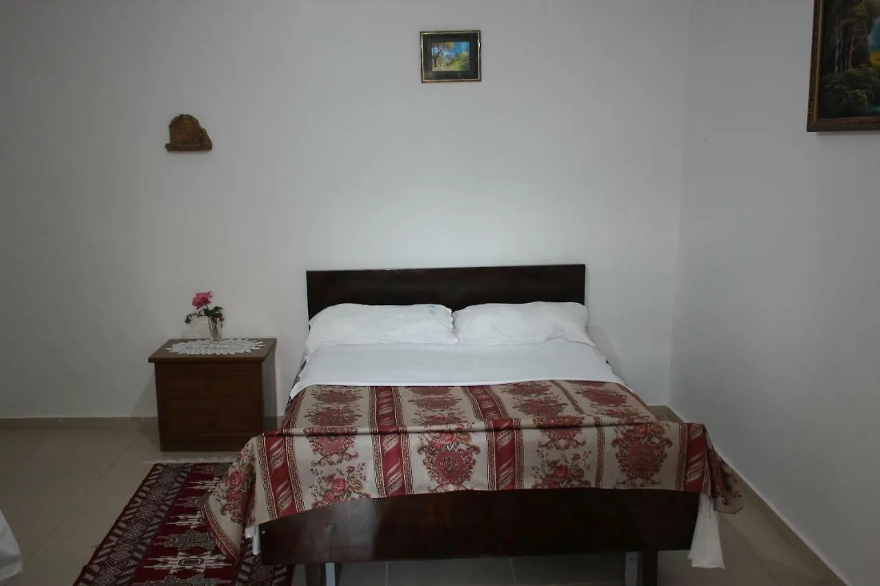 Guest House Noah&Kristel Berat Aparthotel