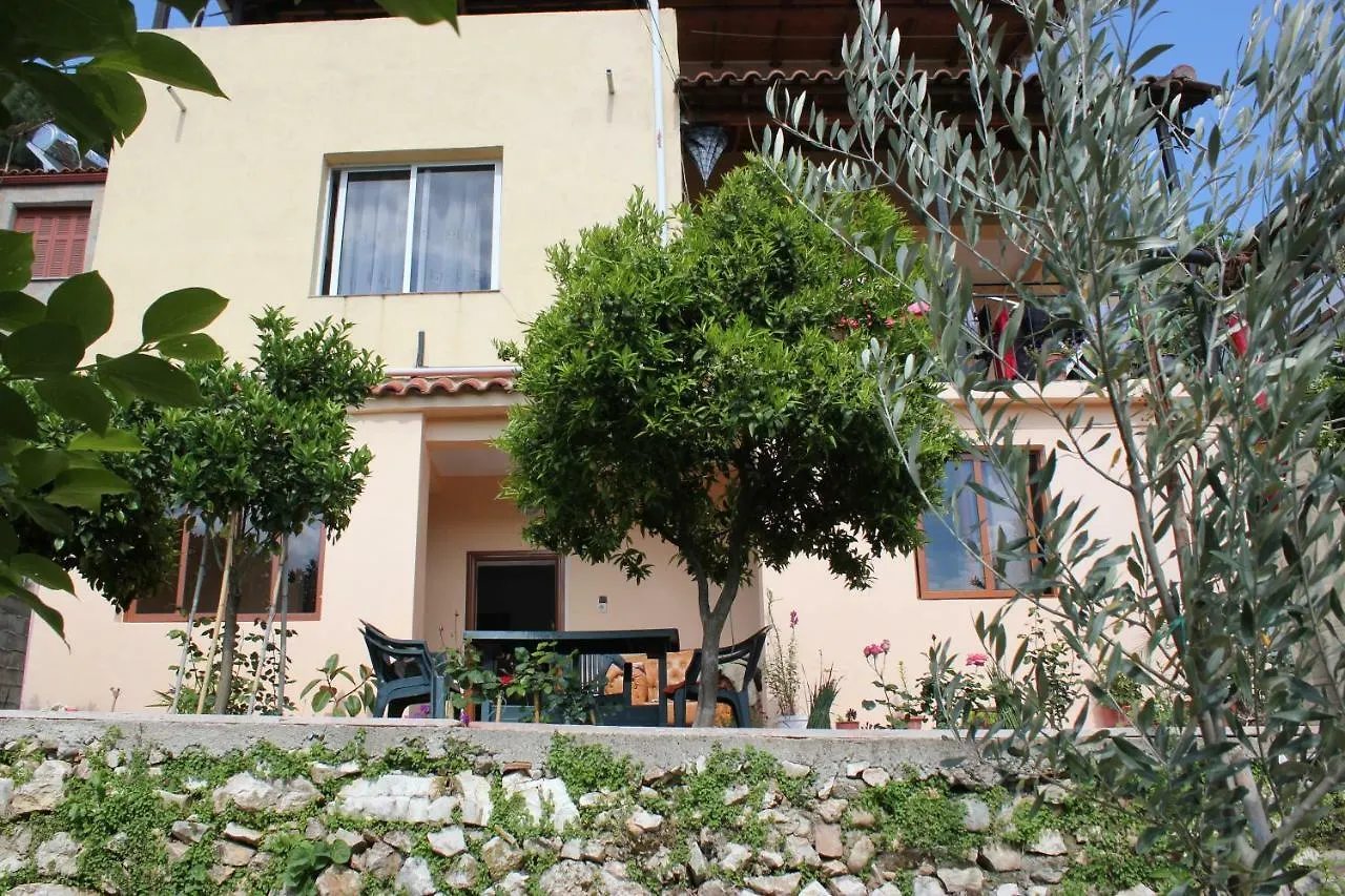 Guest House Noah&Kristel Berat Aparthotel